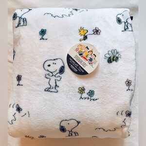 Peanuts Snoopy Bumblebees Butterflies and Spring Flowers Throw Blanket